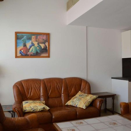 Maison 5 Pieces, 8 Couchages, Terrasse, Proche Plage Et Commerces - Saint Pierre La Mer - Fr-1-229D-240 Buitenkant foto